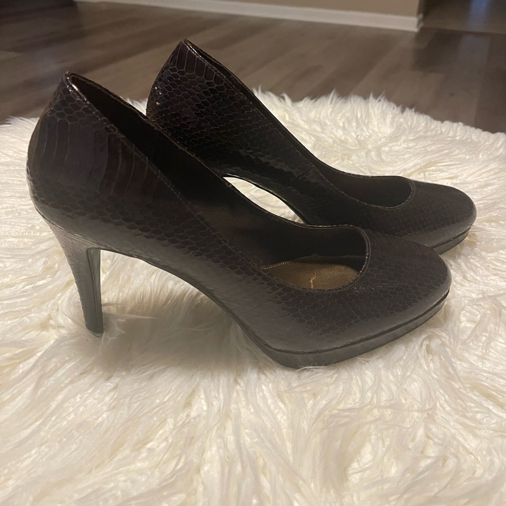 Christian Siriano chocolate brown platform heels. Size 12.